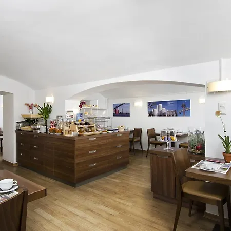 Am Hofgarten Отель