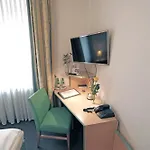 Am Hofgarten 3* Düsseldorf